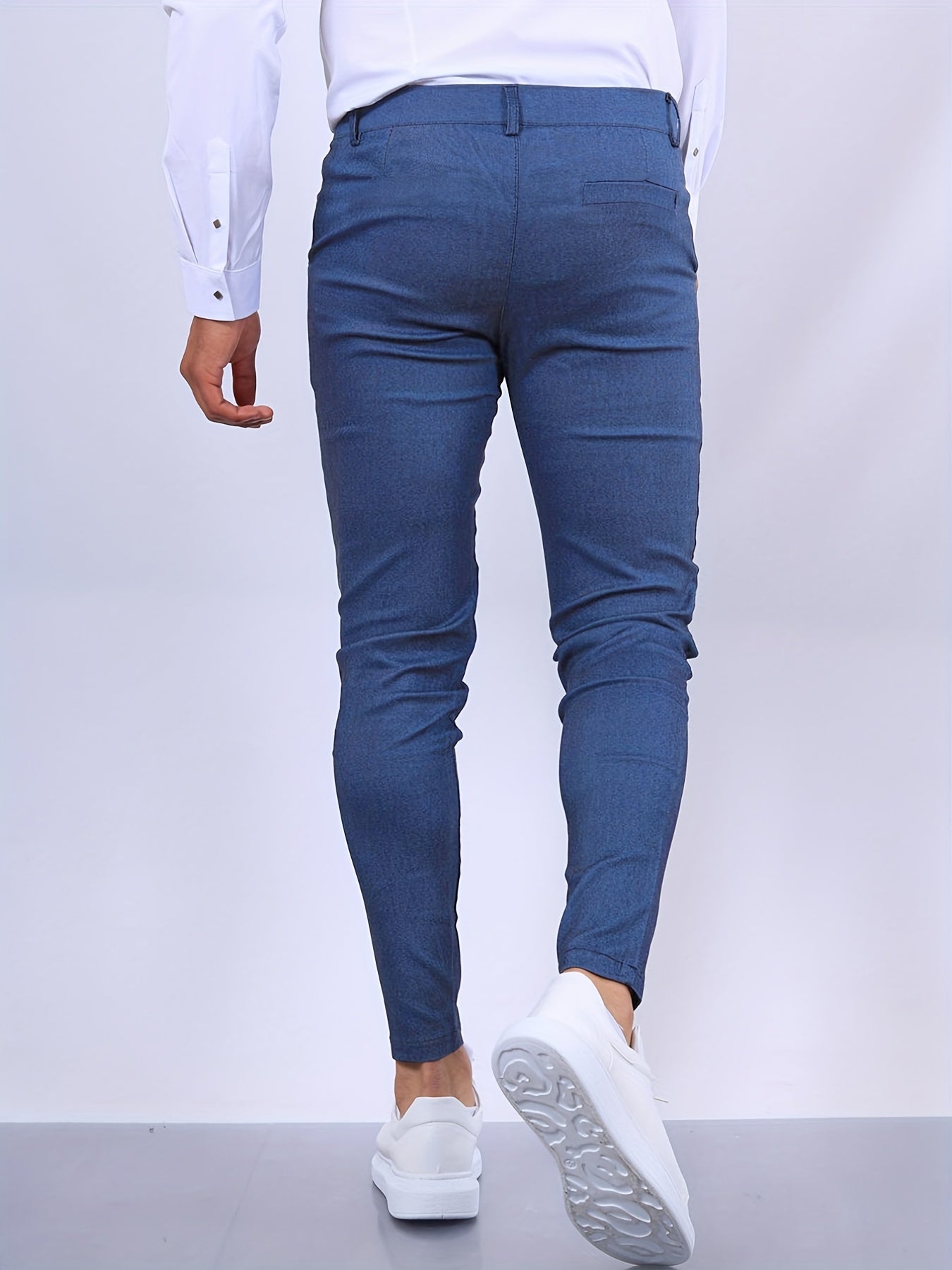 Slim-Fit Men’s Trousers | Modern Stretch Comfort