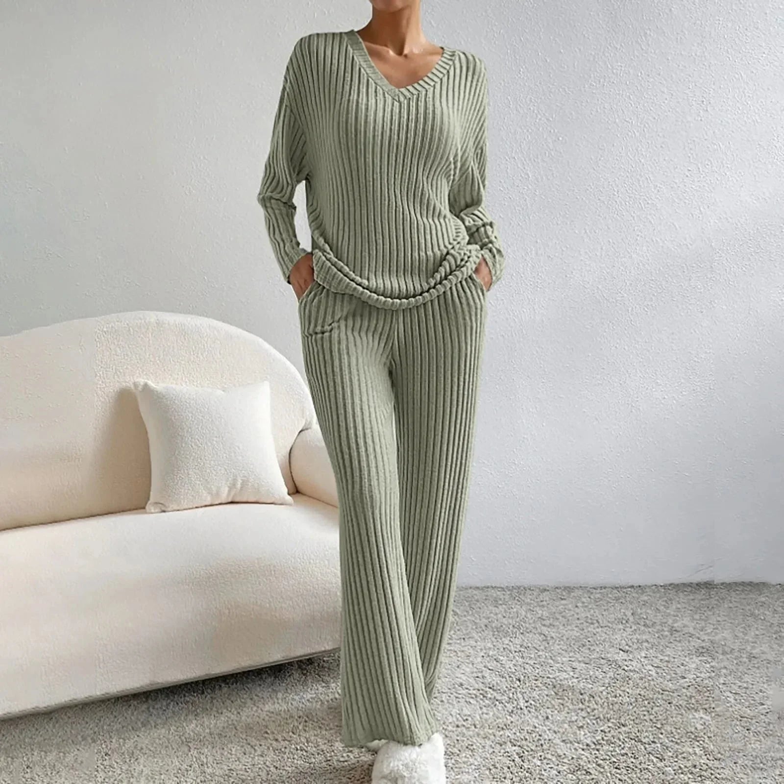 Two-Piece Ribbed Lounge Set | Comfortable & Stylish Women’s Loungewear | Clara