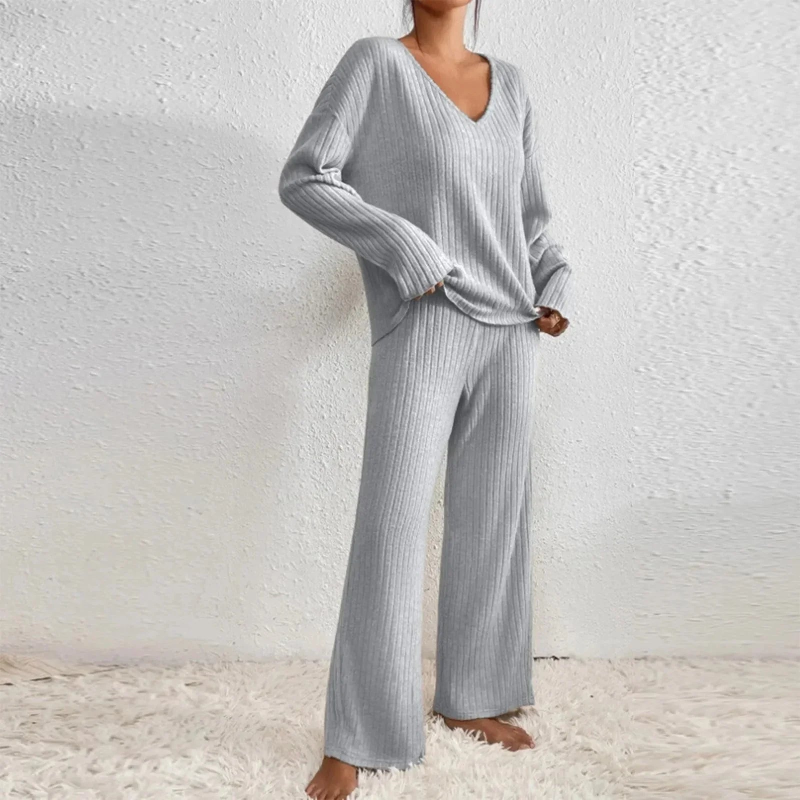 Two-Piece Ribbed Lounge Set | Comfortable & Stylish Women’s Loungewear | Clara